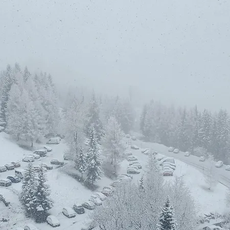 Mes A La Montagne *